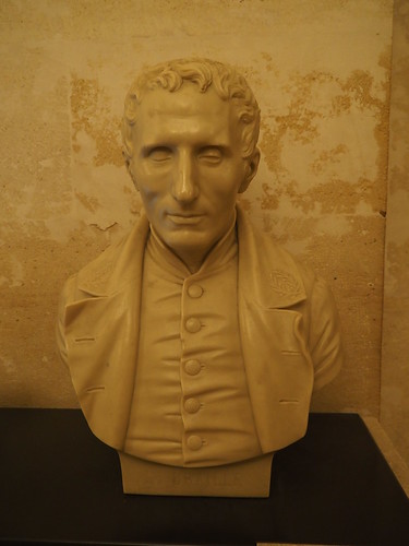 Buste de Louis Braille au Panthéon.